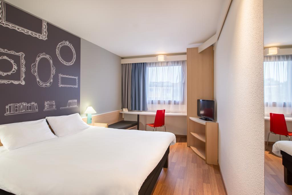 Ibis Szczecin Centrum Exterior foto