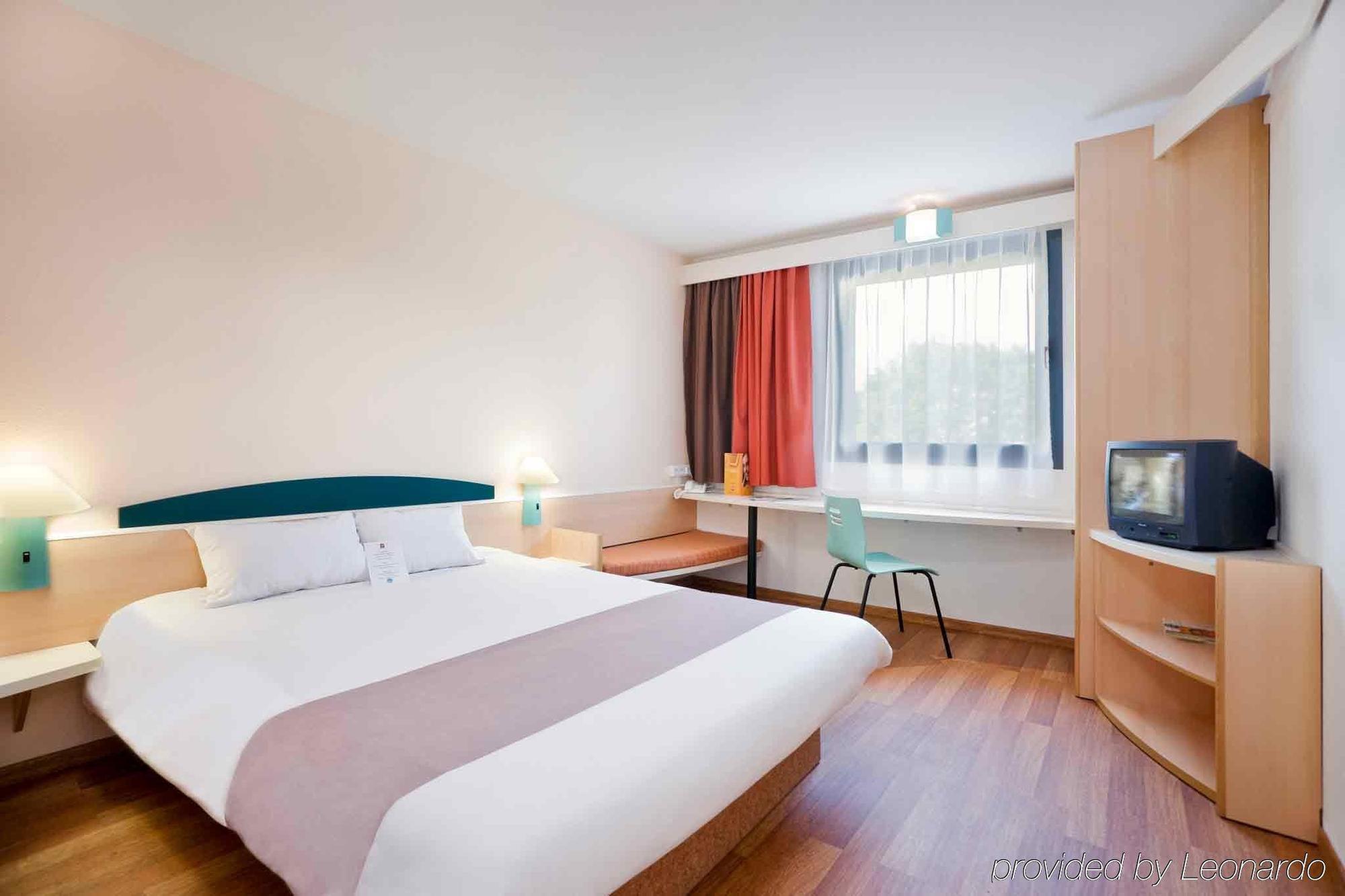 Ibis Szczecin Centrum Exterior foto